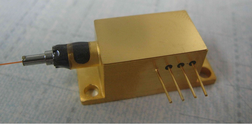 什么是光纤耦合半导体激光器?-光纤用的半导体