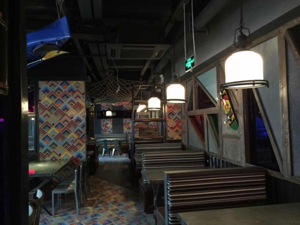 点击查看大图 BIG fish 仿鲈鱼餐厅