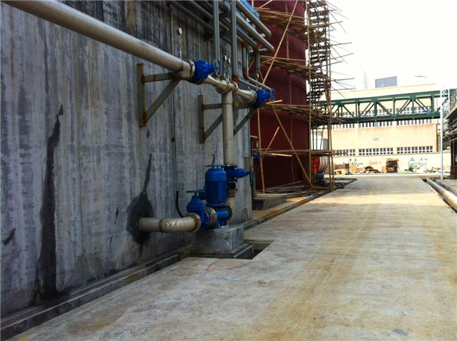 星辉注册在化工厂污水处理池水泵上的应用