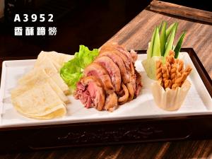 A3952香酥蹄髈