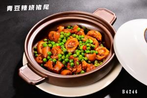 B4246青豆辣烧猪尾