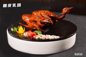 B4718脆皮乳鸽