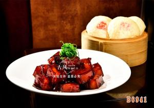 B6941红烧肉配馒头