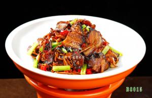 B8015烟笋炒腊肉