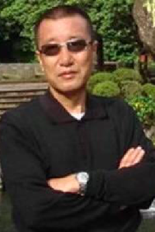 䰲