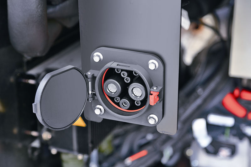 苹果6明明显示没电了,可是一插上充电器电量就