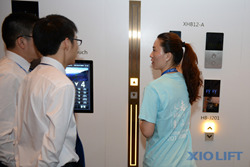 合作伙伴参观杭州西奥电梯的人机界面