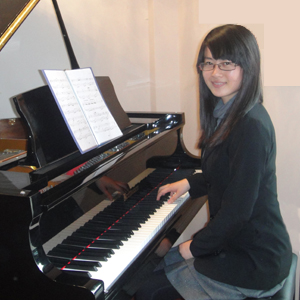 我想找莫文蔚唱的当我老当你老了的钢琴伴奏曲答:链接:http://pan