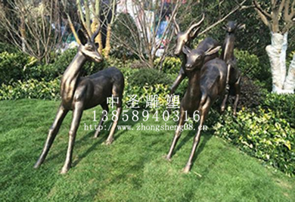 苏州房地产锻铜鹿雕塑