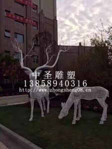 不锈钢镂空鹿景观雕塑