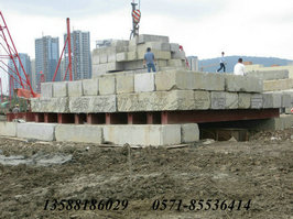 钢梁堆载平台实例