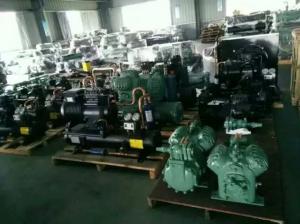 螺杆式制冷机组