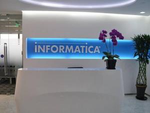 蓝色内发光门头