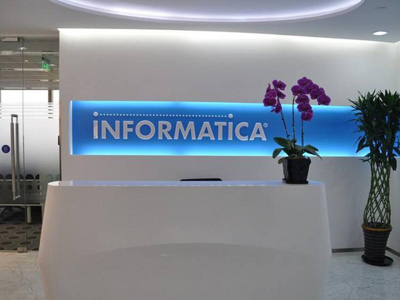 蓝色内发光门头