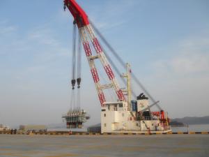 大件机械主机吊装2