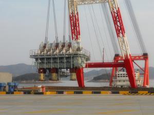 大件机械主机吊装3