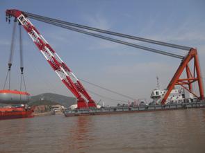 400T/3700m³液化汽罐吊装1