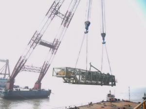 宝钢马迹山装船机安装工程3