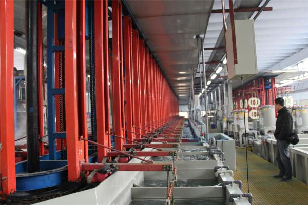 垂直升降式电镀生产线