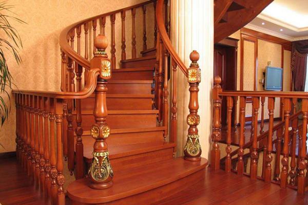 欧式实木楼梯 1