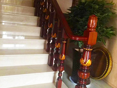 欧式实木楼梯 1