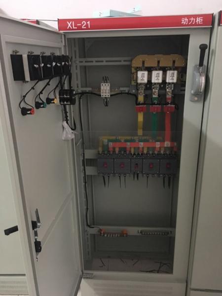 成套配电箱内部