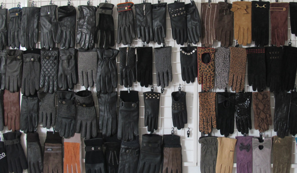 功能多样的保暖手套