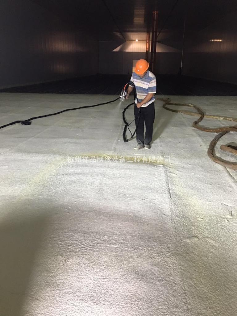 冷库地面现场喷涂