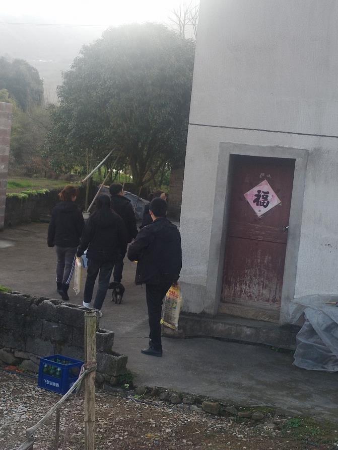 弘扬雷锋精神，争做时代先锋