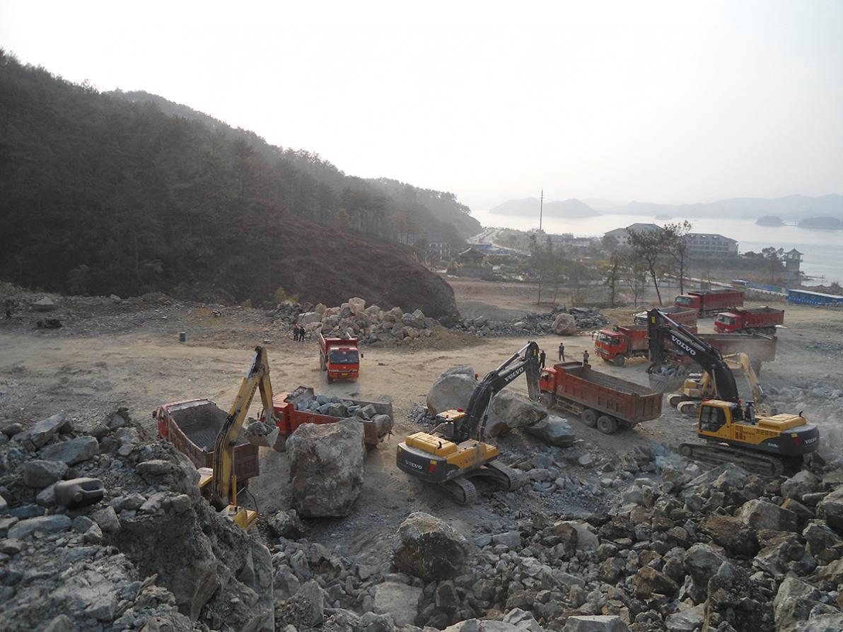 基地开挖