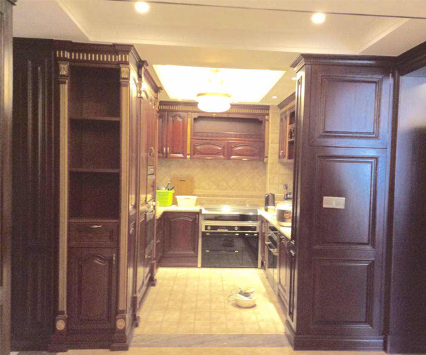 橱柜定制——整体实木橱柜