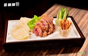A3952香酥蹄髈  香酥咸蹄