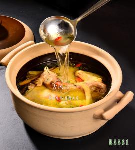 B5561人参土鸡煲