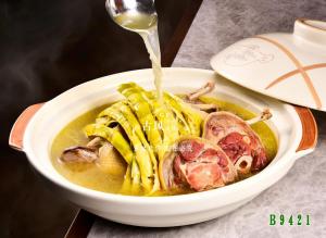 B9421笋干老鸭煲