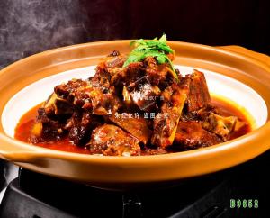 B9652辣卤牛骨煲