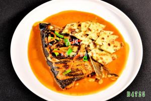 B4725红烧胖鱼头泡饼