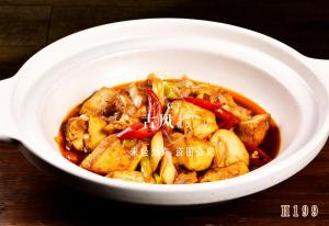 H199砂锅豆腐