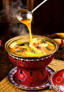 H307泥鳅豆腐暖锅