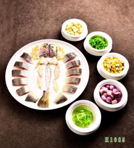 H1085青花椒酱焗东海大黄鱼