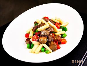 H1031酸辣藕带牛肉粒