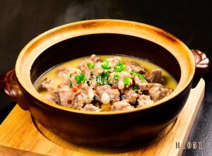 H1051云腿青椒生闷排骨