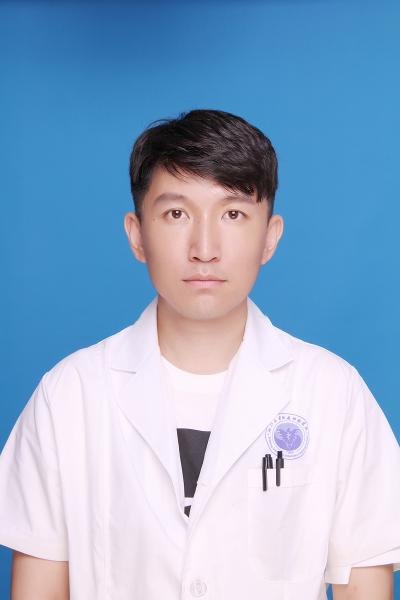董振华