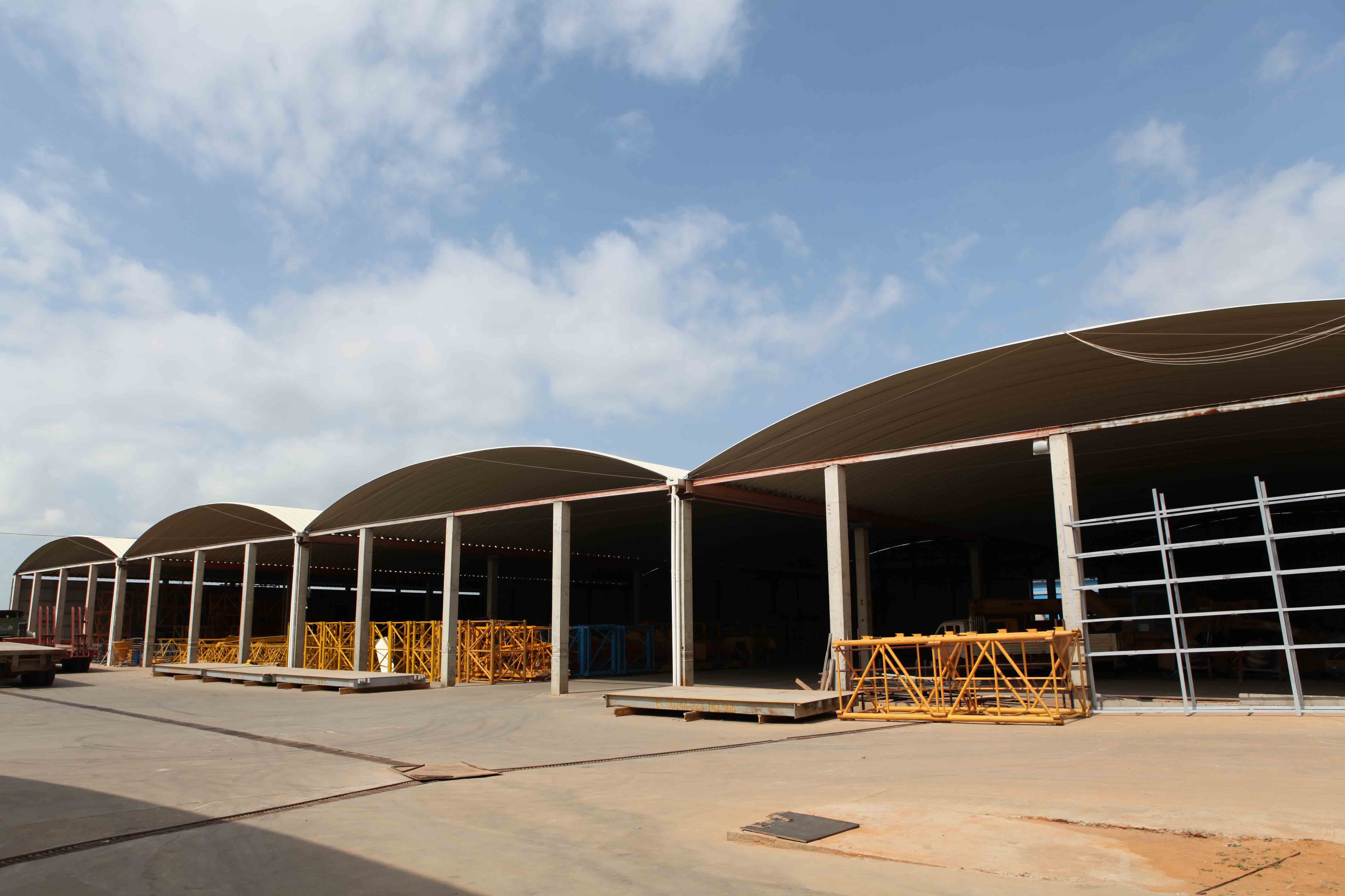 多功能大型仓库